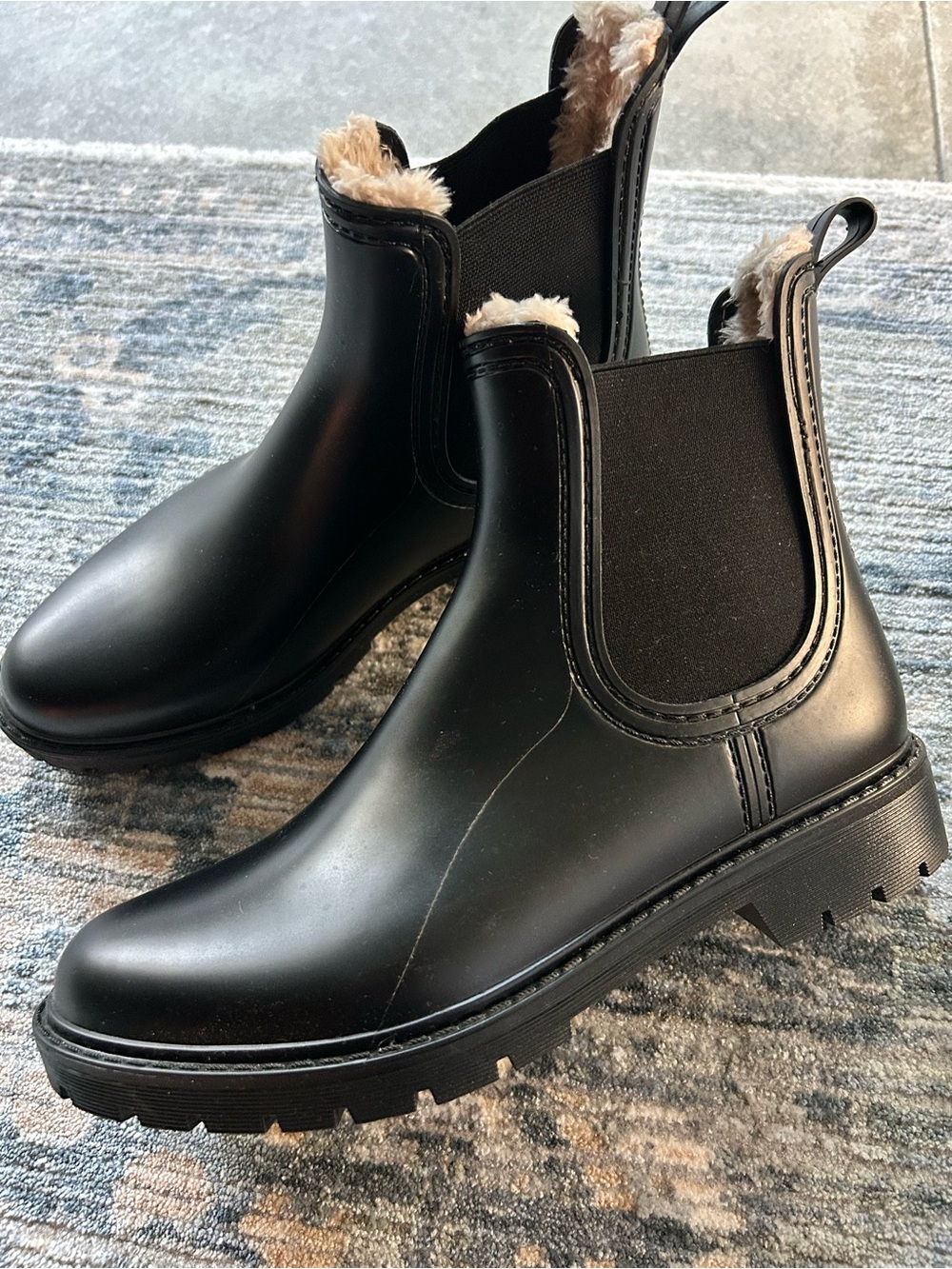 Women’s Black Faux-Fur Chelsea Ankle Booties